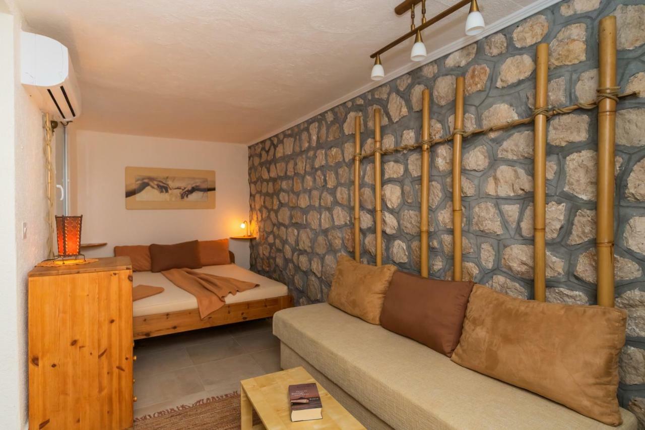 Apartments Mirian Petrovac na moru Exterior foto